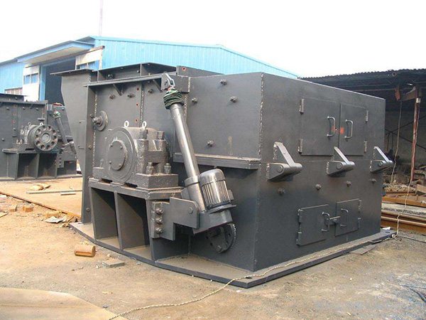 環(huán)錘式破碎機(jī)